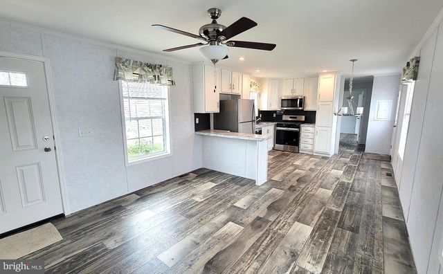 14 CHARLES AVE, Birdsboro, PA 19508