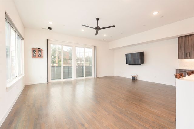 1901 N Carroll Avenue 101, Dallas, TX 75204