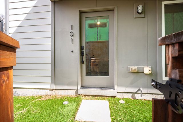 1901 N Carroll Avenue 101, Dallas, TX 75204