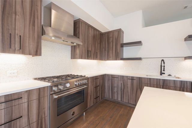 1901 N Carroll Avenue 101, Dallas, TX 75204