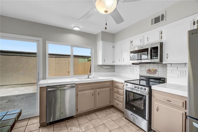 4107 Larwin Avenue, Cypress, CA 90630