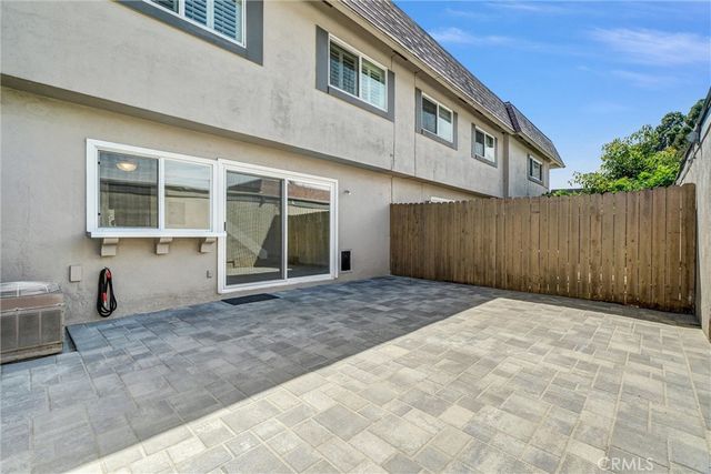 4107 Larwin Avenue, Cypress, CA 90630