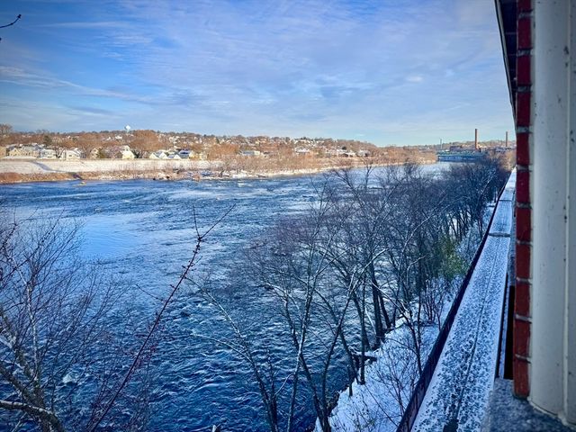 35 Riverwalk Way R302, Lowell, MA 01854