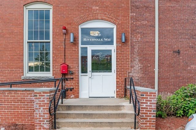 35 Riverwalk Way R302, Lowell, MA 01854