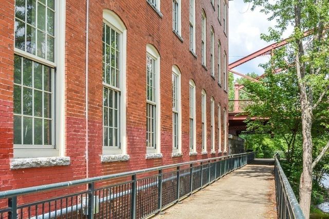 35 Riverwalk Way R302, Lowell, MA 01854