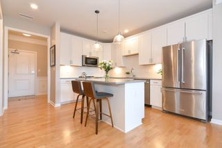 6 Overlook Dr 403, Andover, MA 01810