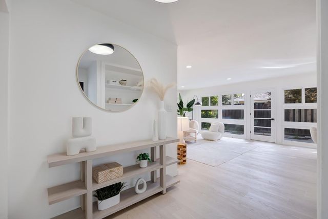 121 Lois Lane, Palo Alto, CA 94303