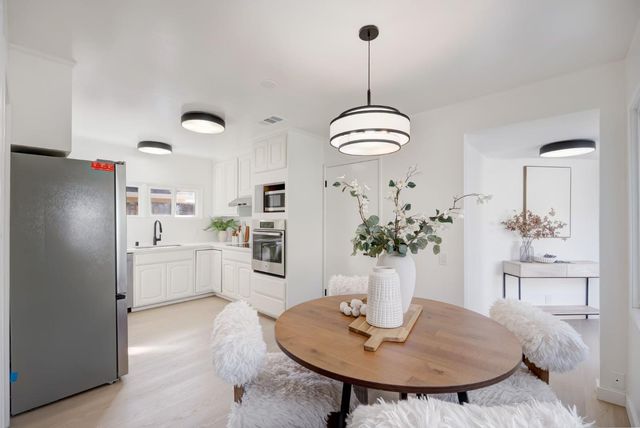 121 Lois Lane, Palo Alto, CA 94303