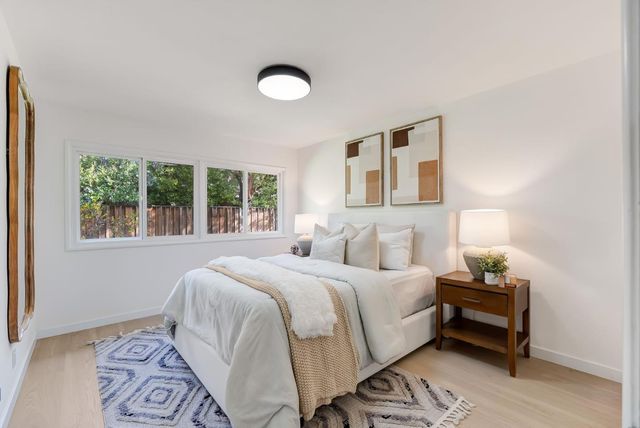 121 Lois Lane, Palo Alto, CA 94303