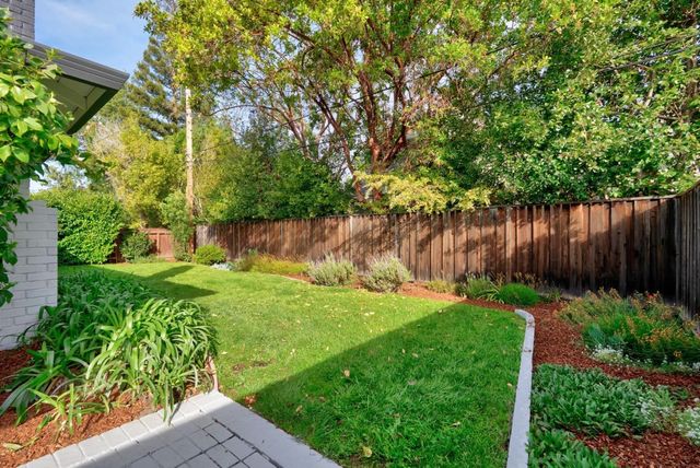 121 Lois Lane, Palo Alto, CA 94303