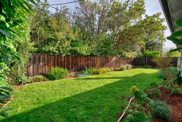 121 Lois Lane, Palo Alto, CA 94303