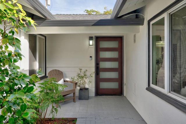 121 Lois Lane, Palo Alto, CA 94303