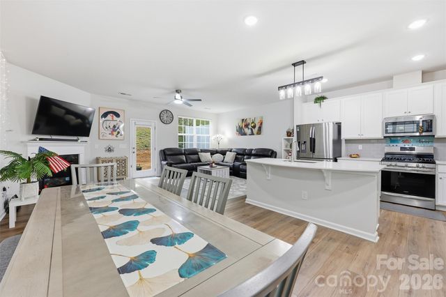 6029 Chelsea Oaks Ridge, Fort Mill, SC 29708