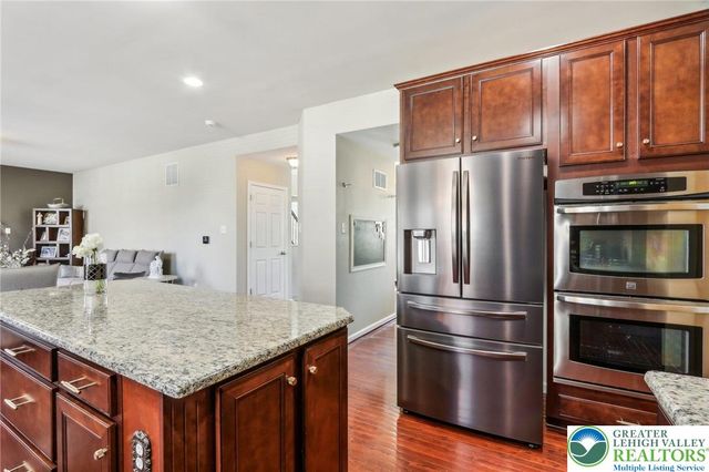 955 Yorkshire Drive, Upper Macungie Twp, PA 18031