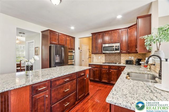 955 Yorkshire Drive, Upper Macungie Twp, PA 18031