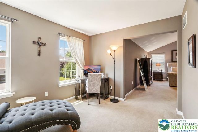 955 Yorkshire Drive, Upper Macungie Twp, PA 18031