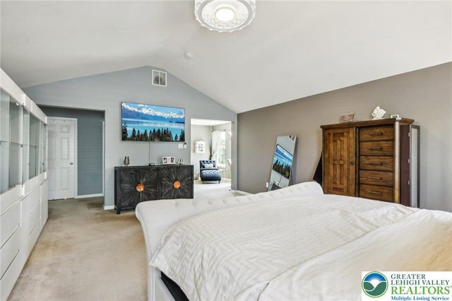 955 Yorkshire Drive, Upper Macungie Twp, PA 18031