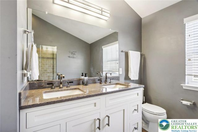 955 Yorkshire Drive, Upper Macungie Twp, PA 18031