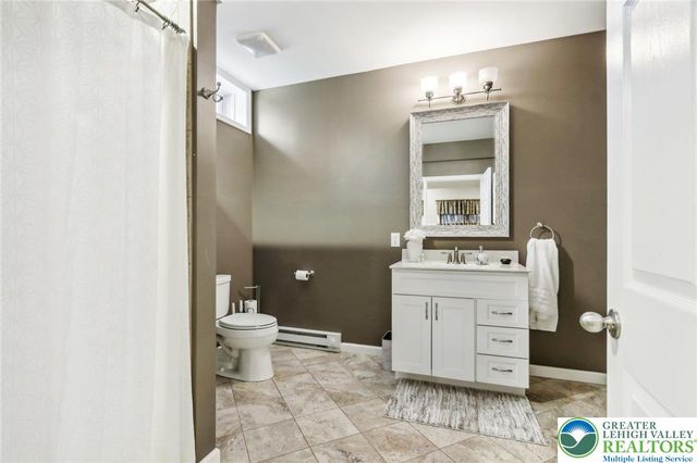 955 Yorkshire Drive, Upper Macungie Twp, PA 18031