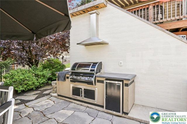 955 Yorkshire Drive, Upper Macungie Twp, PA 18031