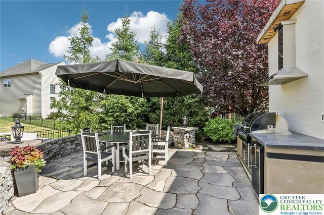 955 Yorkshire Drive, Upper Macungie Twp, PA 18031