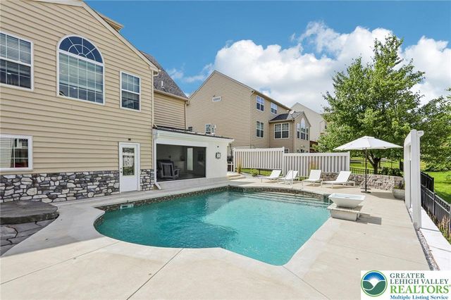 955 Yorkshire Drive, Upper Macungie Twp, PA 18031