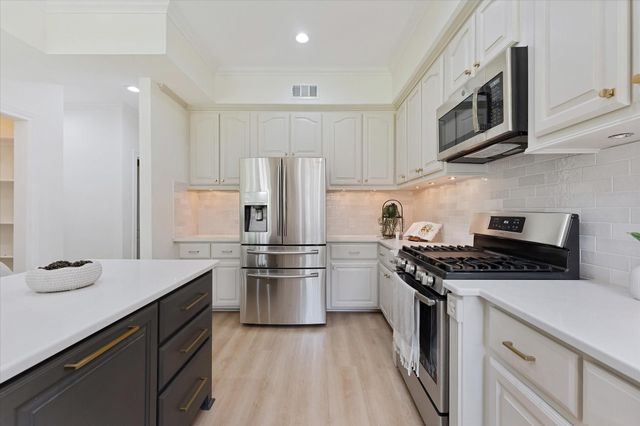 368 Ridgelake Scenic Drive, Montgomery, TX 77316