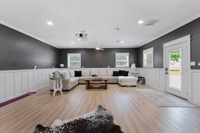 368 Ridgelake Scenic Drive, Montgomery, TX 77316