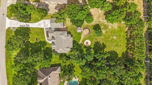 368 Ridgelake Scenic Drive, Montgomery, TX 77316