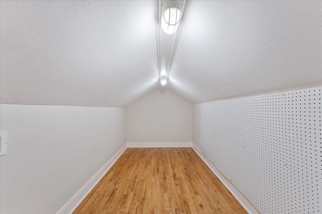 368 Ridgelake Scenic Drive, Montgomery, TX 77316