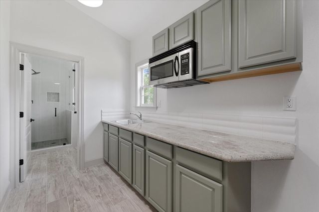 368 Ridgelake Scenic Drive, Montgomery, TX 77316