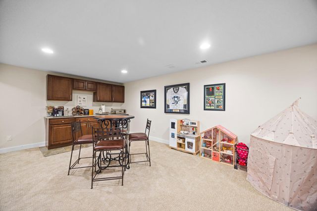 7270 Timber Lane N, Maple Grove, MN 55369