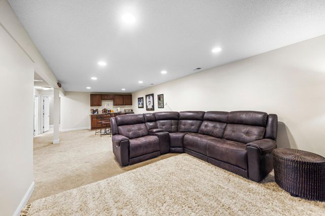 7270 Timber Lane N, Maple Grove, MN 55369