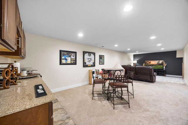 7270 Timber Lane N, Maple Grove, MN 55369