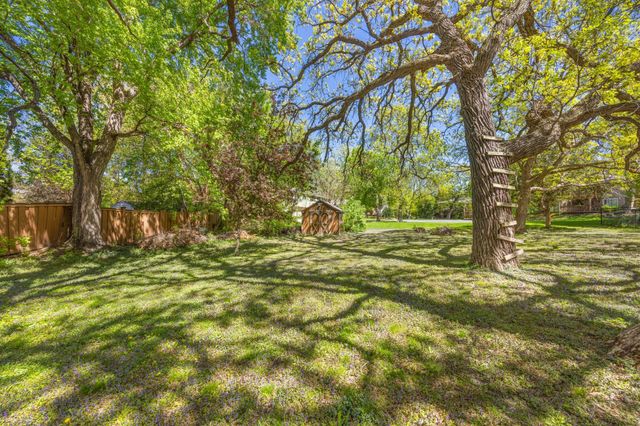 7270 Timber Lane N, Maple Grove, MN 55369