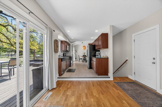 7270 Timber Lane N, Maple Grove, MN 55369