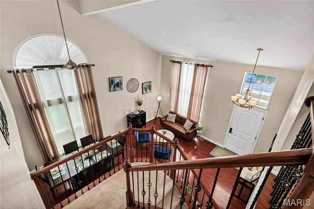 372 Buckhurst Drive, Ballwin, MO 63021