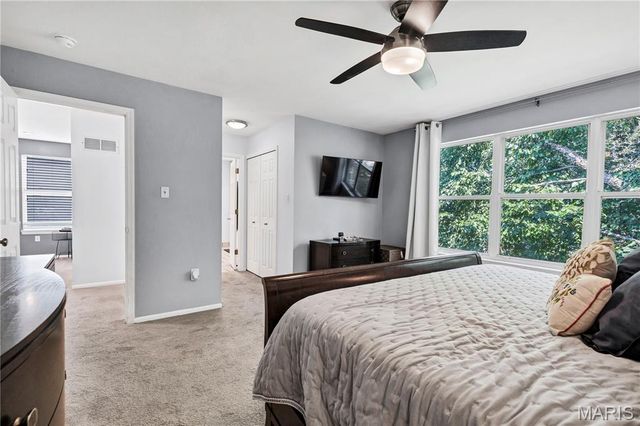 372 Buckhurst Drive, Ballwin, MO 63021