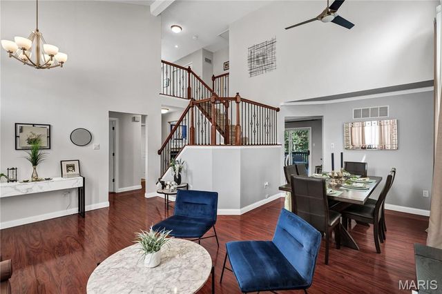 372 Buckhurst Drive, Ballwin, MO 63021