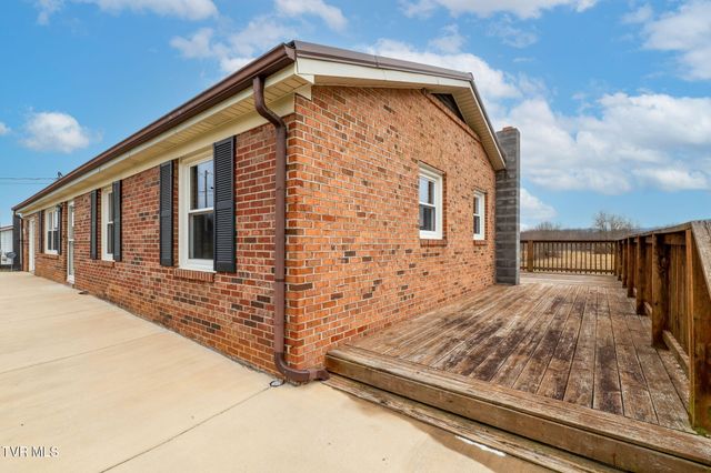 826 Southwest Mosby Street, Abingdon, VA 24210