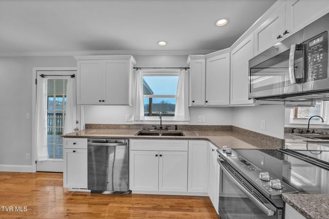 826 Southwest Mosby Street, Abingdon, VA 24210