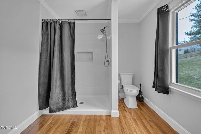 826 Southwest Mosby Street, Abingdon, VA 24210