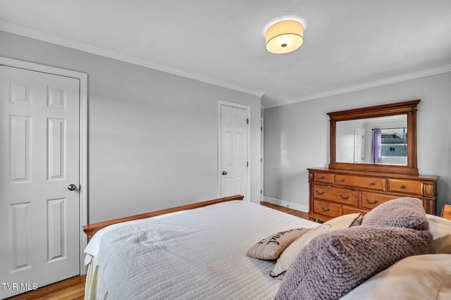 826 Southwest Mosby Street, Abingdon, VA 24210