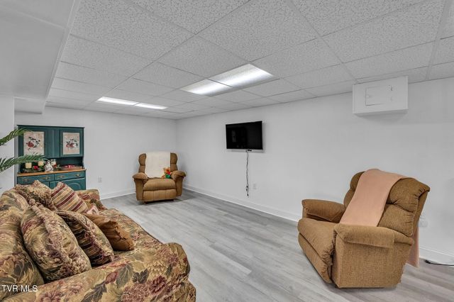 826 Southwest Mosby Street, Abingdon, VA 24210