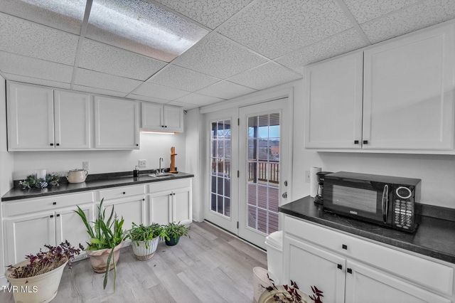 826 Southwest Mosby Street, Abingdon, VA 24210