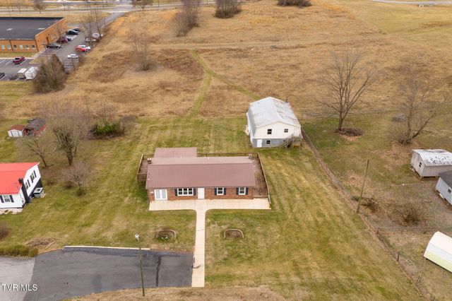 826 Southwest Mosby Street, Abingdon, VA 24210