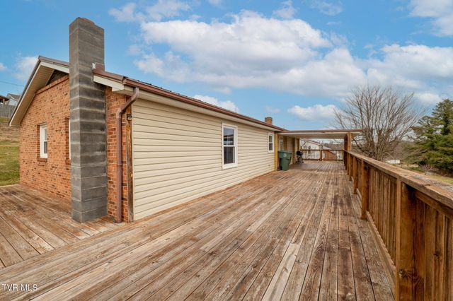 826 Southwest Mosby Street, Abingdon, VA 24210