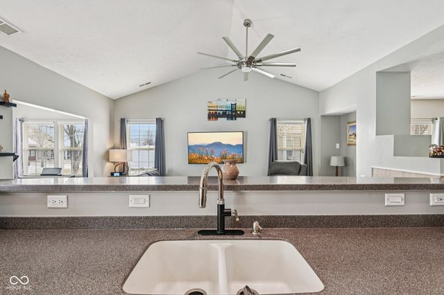 1195 Ganton Drive, Avon, IN 46123