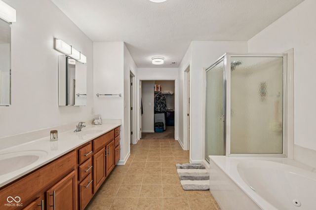 1195 Ganton Drive, Avon, IN 46123