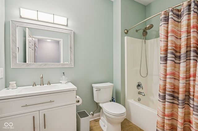 1195 Ganton Drive, Avon, IN 46123